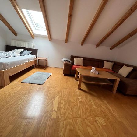 D&R Appartement Bei Rosenheim Exteriér fotografie